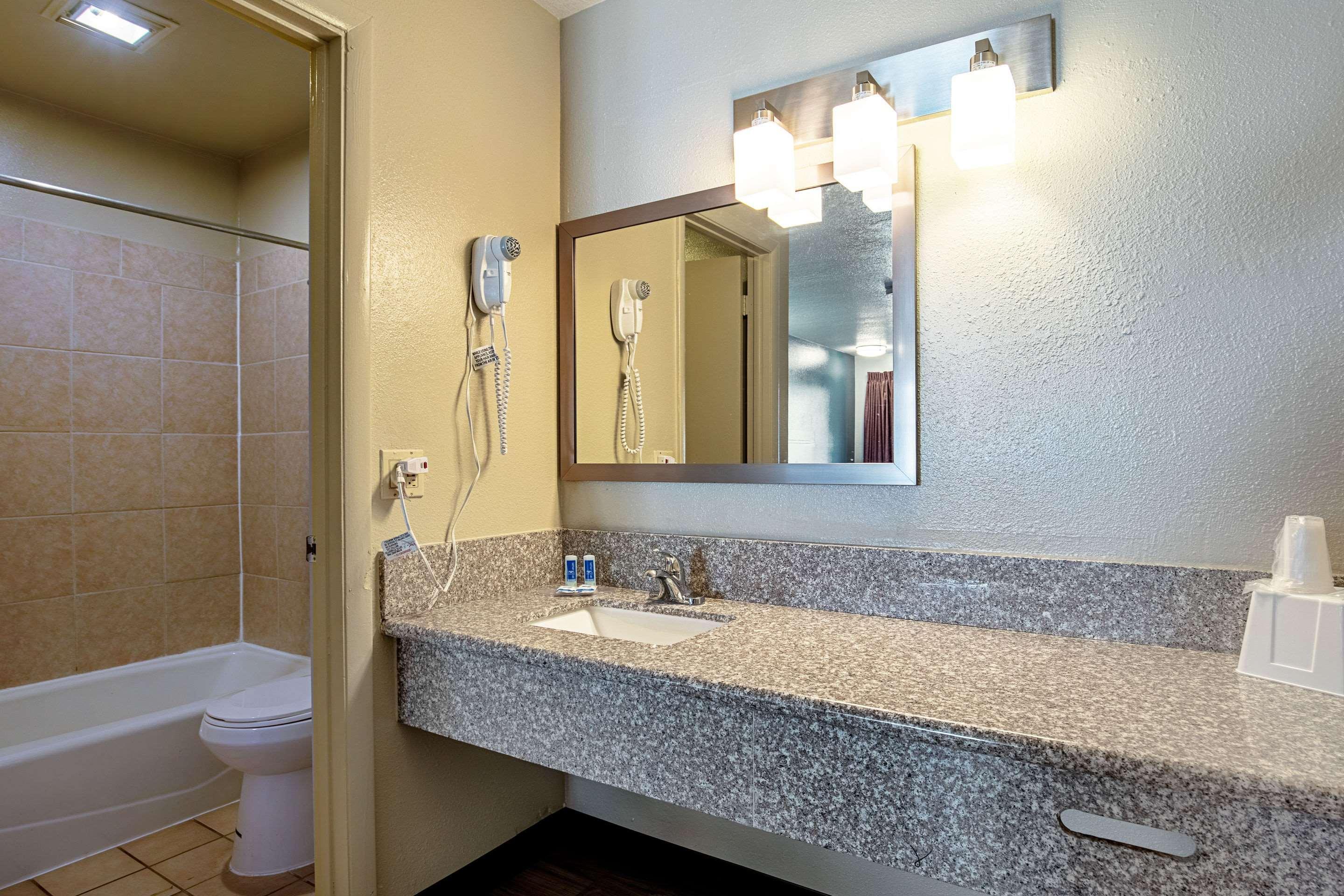 Rodeway Inn セントジョージ エクステリア 写真